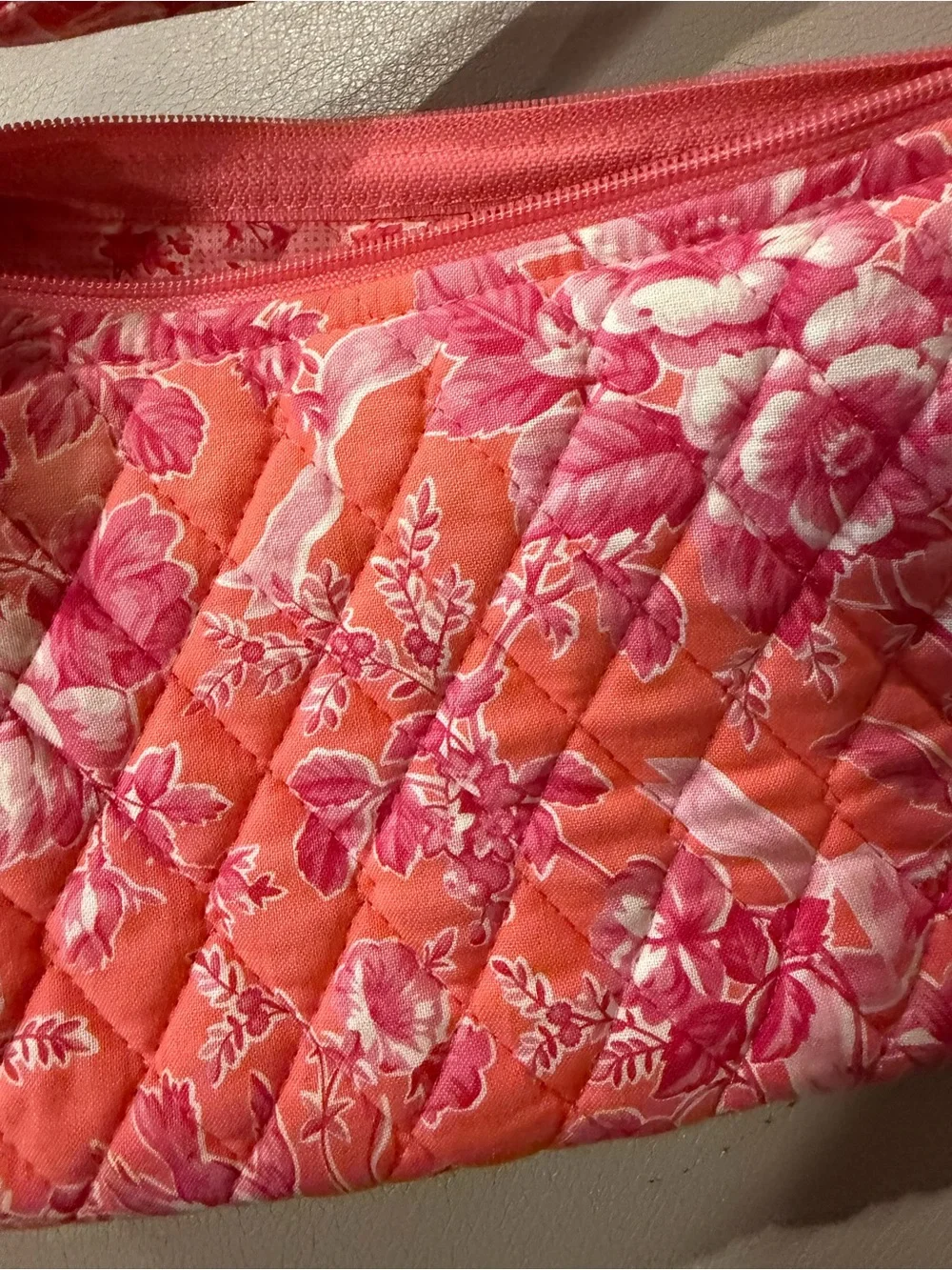 Vera Bradley Pink Floral Quilted Shoulder Bag - Picture 4 of 7